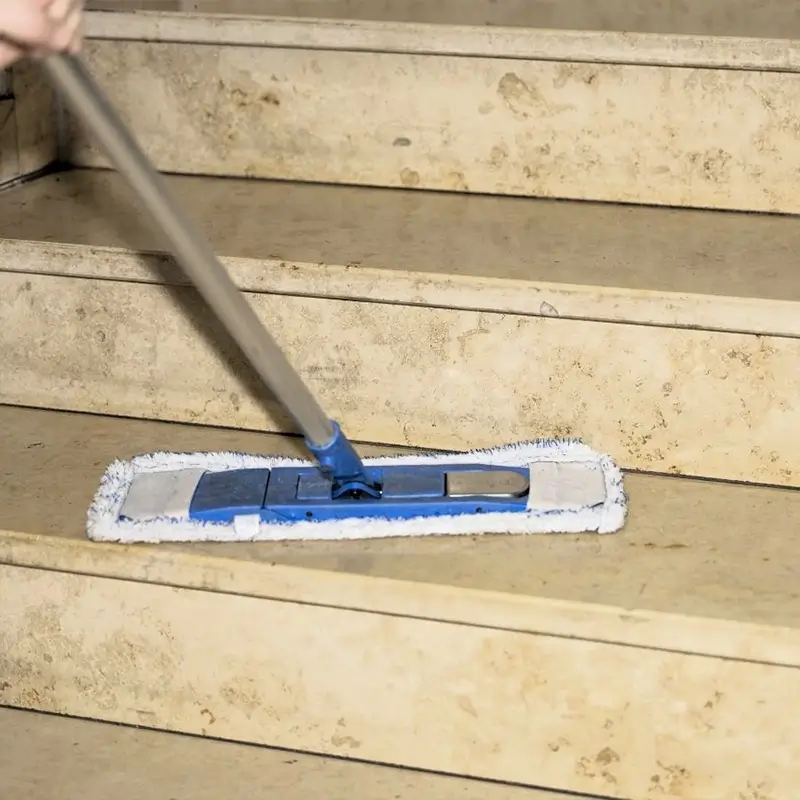 Treppenhausreinigung